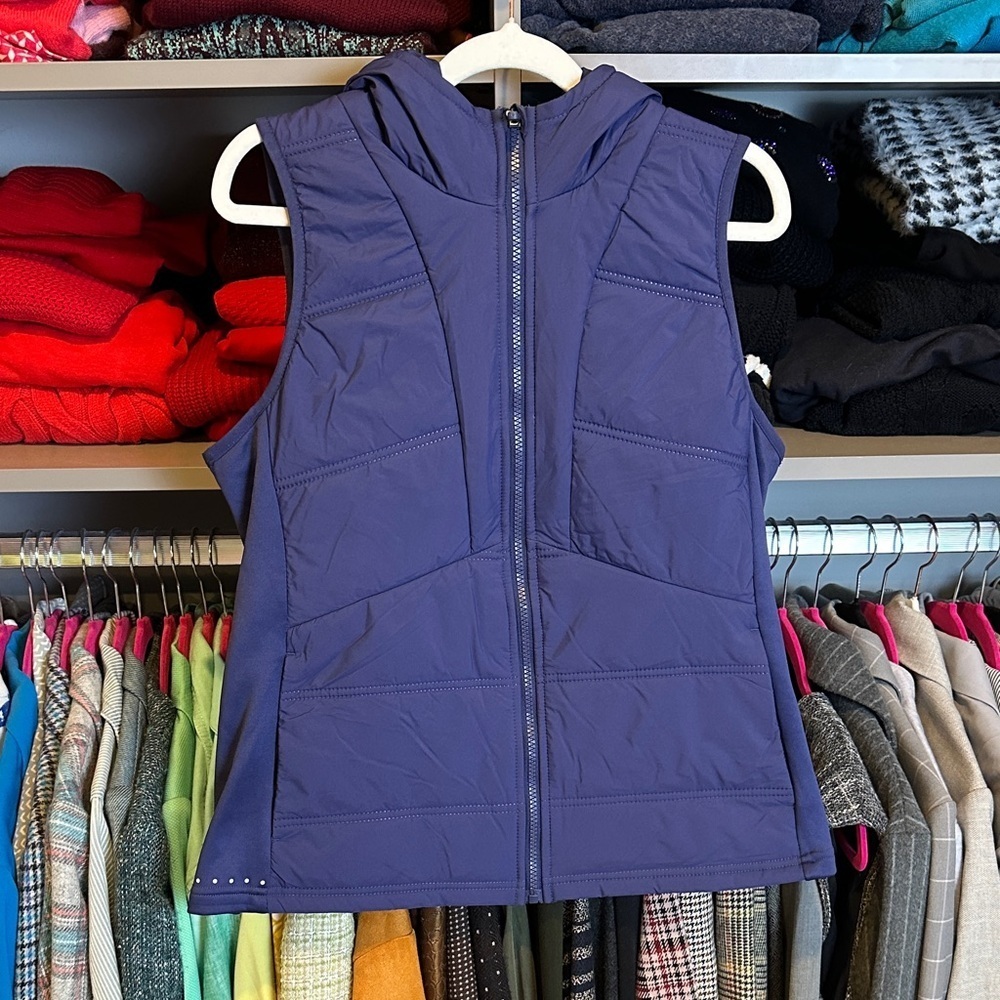Avia blue front zipper closure 2 pocket hooded puffer vest size S